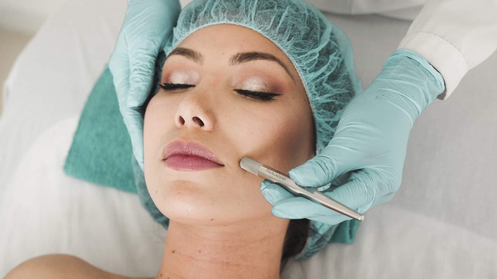 Tratamento facial de renovação da pele